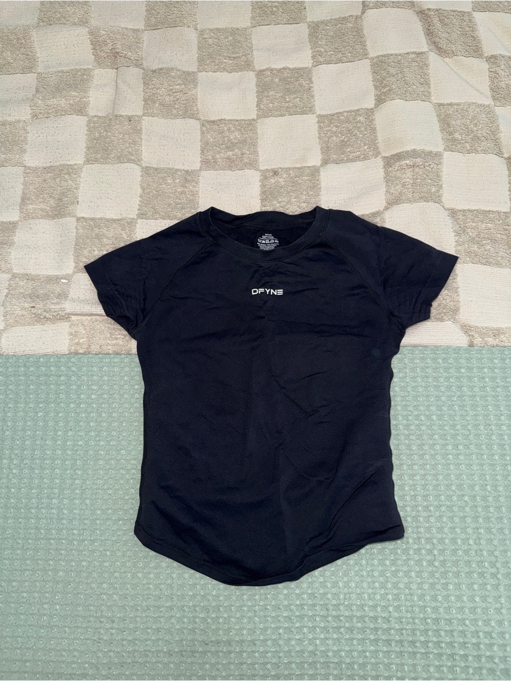NWOT black DFYNE Impact Short Sleeve Top size Small